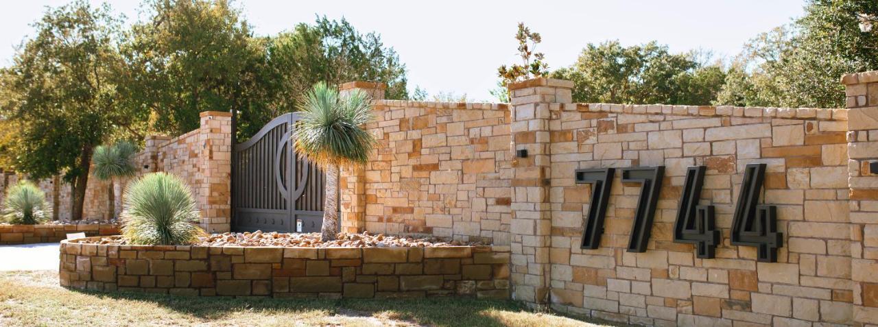 7744 Ranch Glamping Resort Austin Exterior photo