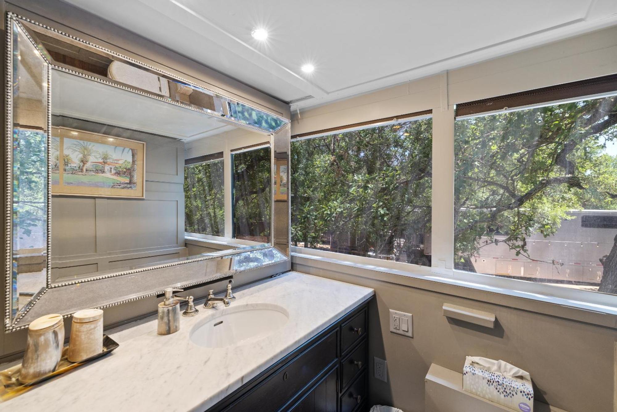 7744 Ranch Glamping Resort Austin Room photo